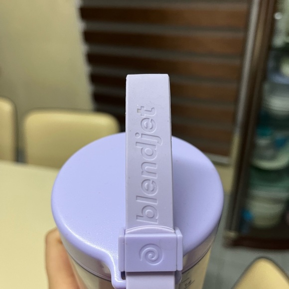 Blendjet 2 Original in Lavender Color. - Picture 5 of 6